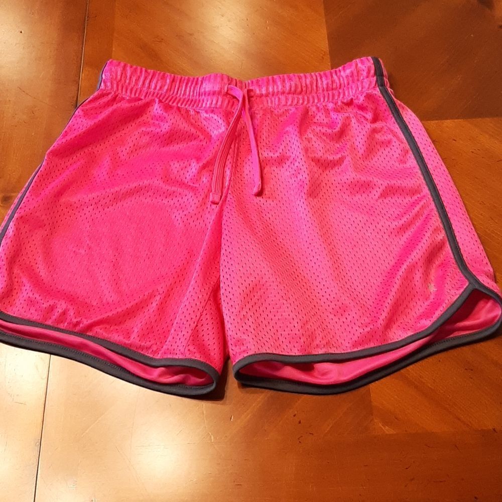 Danskin Now Womens Small 4-6 Pink Shorts
